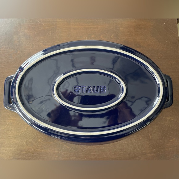 STAUB 9" Oval Ceramic Baking Dish - Dark Blue - Picture 3 of 5